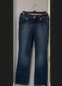 ⚡GUESS Straight leg Jeans size 27⚡